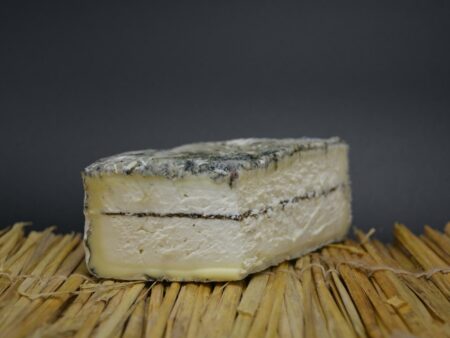 TOMME D'ADRIENNE À LA TRUFFE - 200 gr